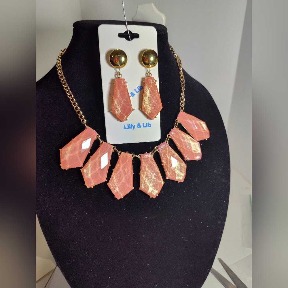 Rose Pink and Gold Necklace and Earring Set